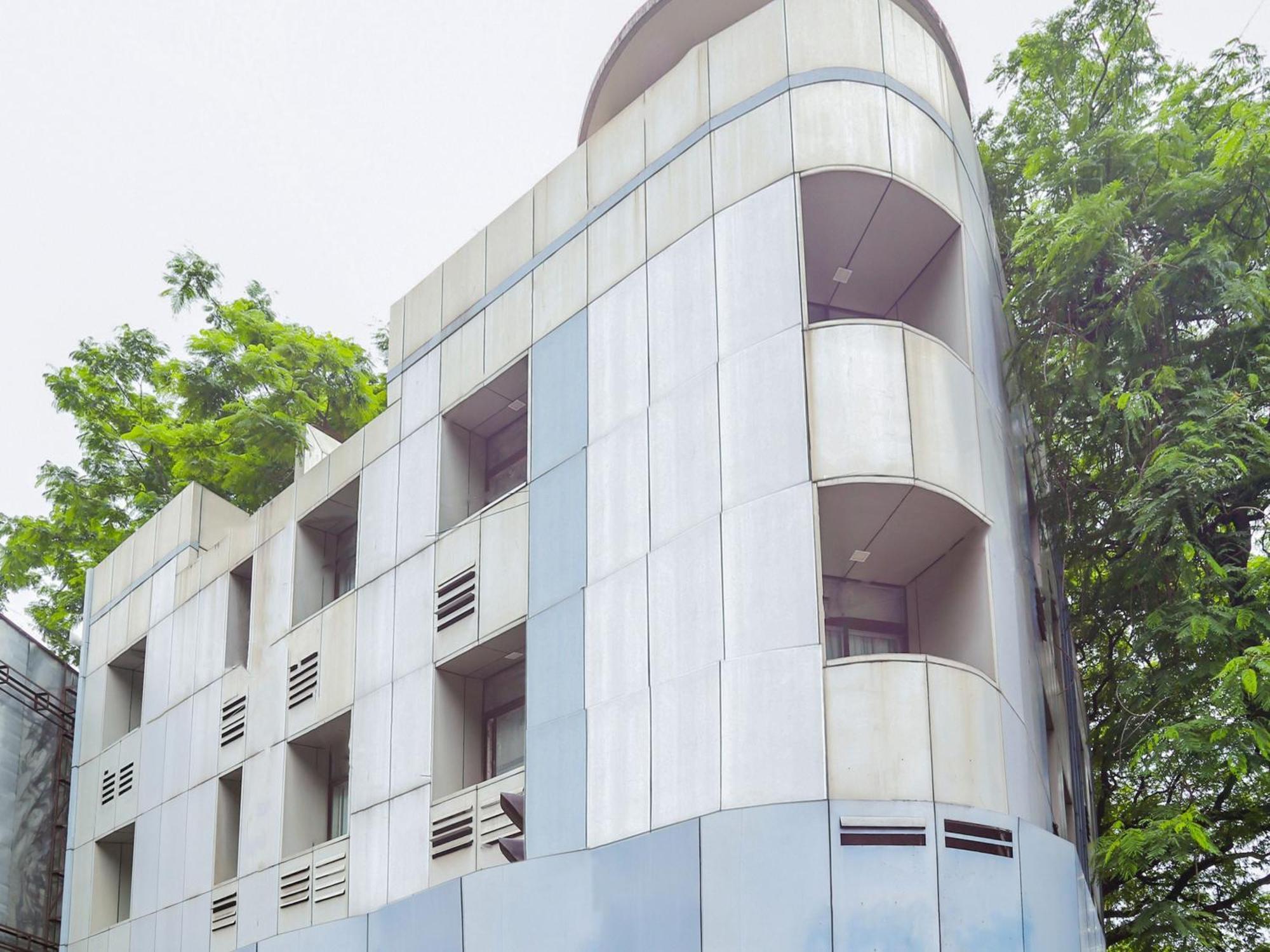 Collection O Pearl Near Shaniwar Wada Pune Exterior foto
